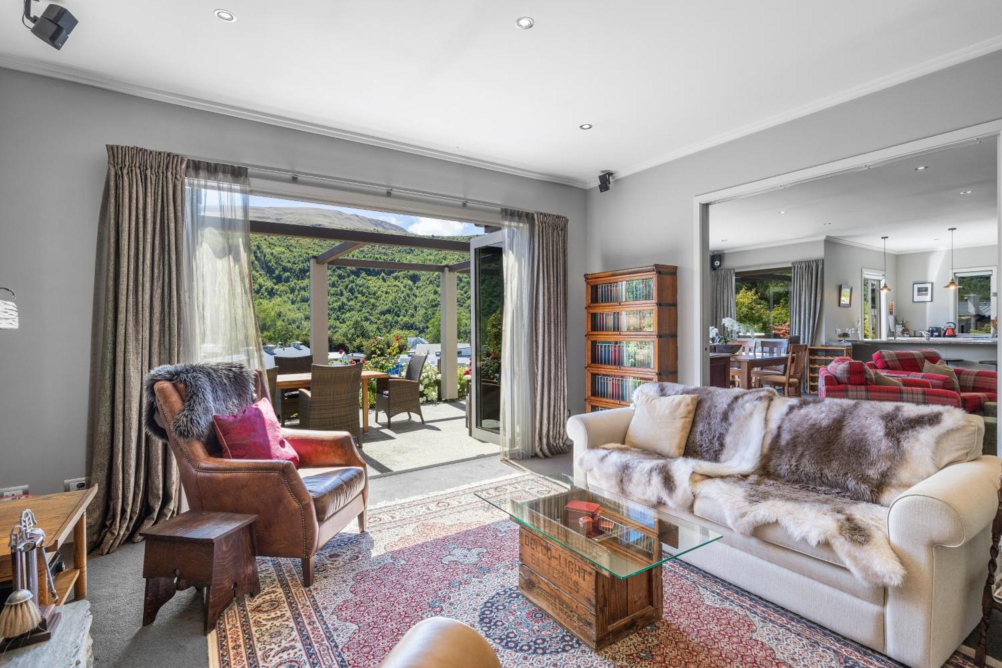 Luxury Away - Arrowbrae Villa Arrowtown Exterior photo